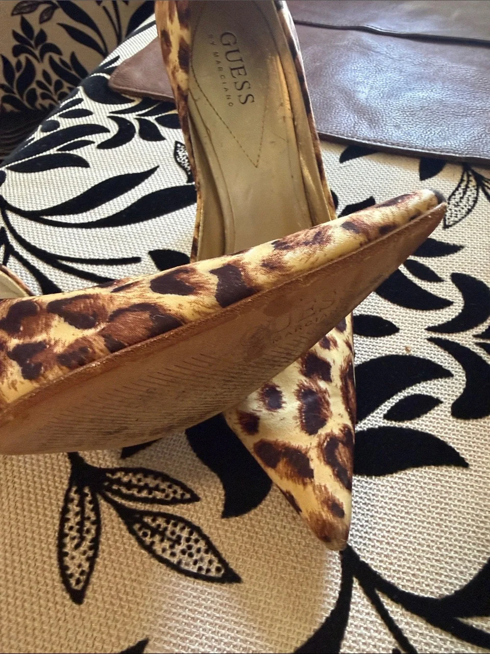 Guess Leopard Print Women's Heels Pumps dress shoes Sz 7